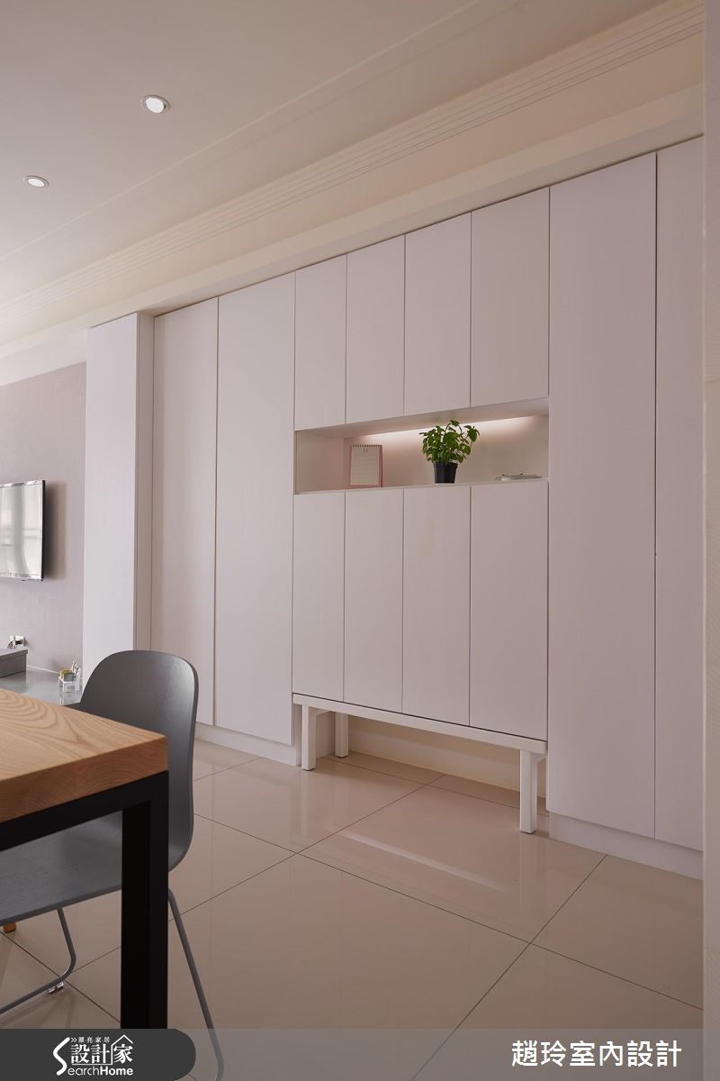 35 坪現代風居宅，整體以現代風為基底，採淺色作為全